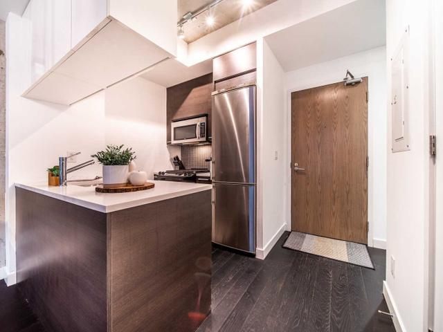 413 - 90 Broadview Ave