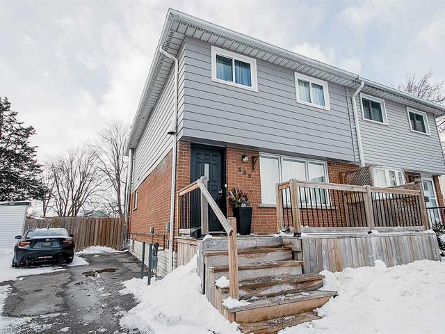 332 Wasaga Crt