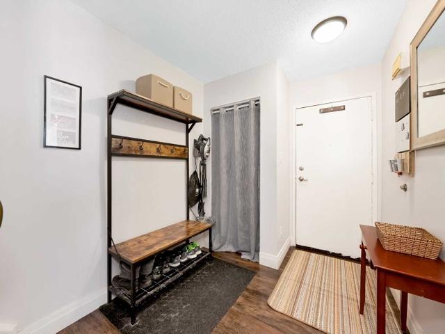 1300 Oxford St
