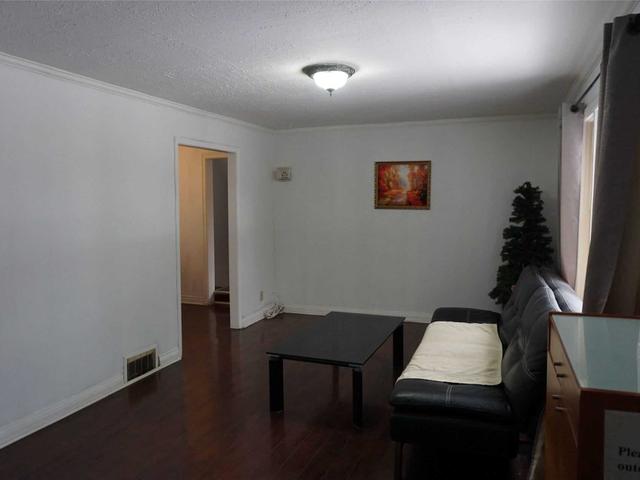 17 Gladys Rd