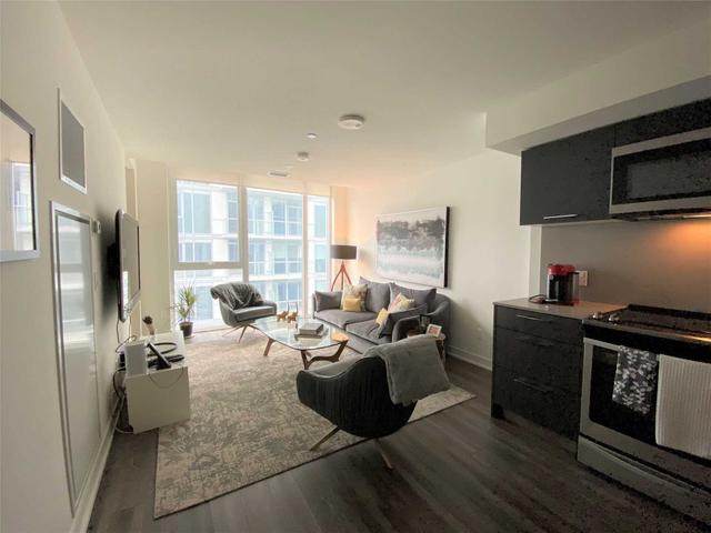 924 - 15 Baseball Pl