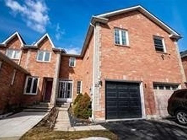 23 Thorp Cres
