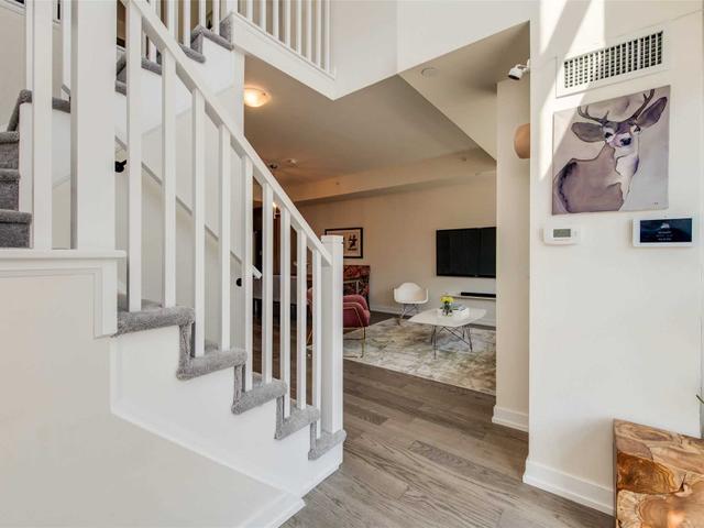 TH10 - 1350 Kingston Rd