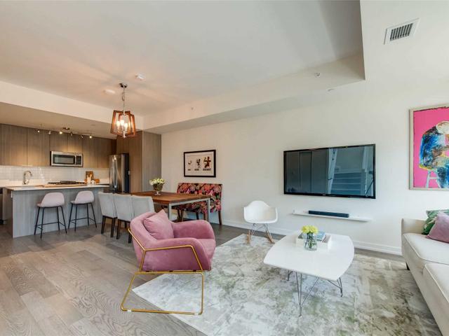 TH10 - 1350 Kingston Rd