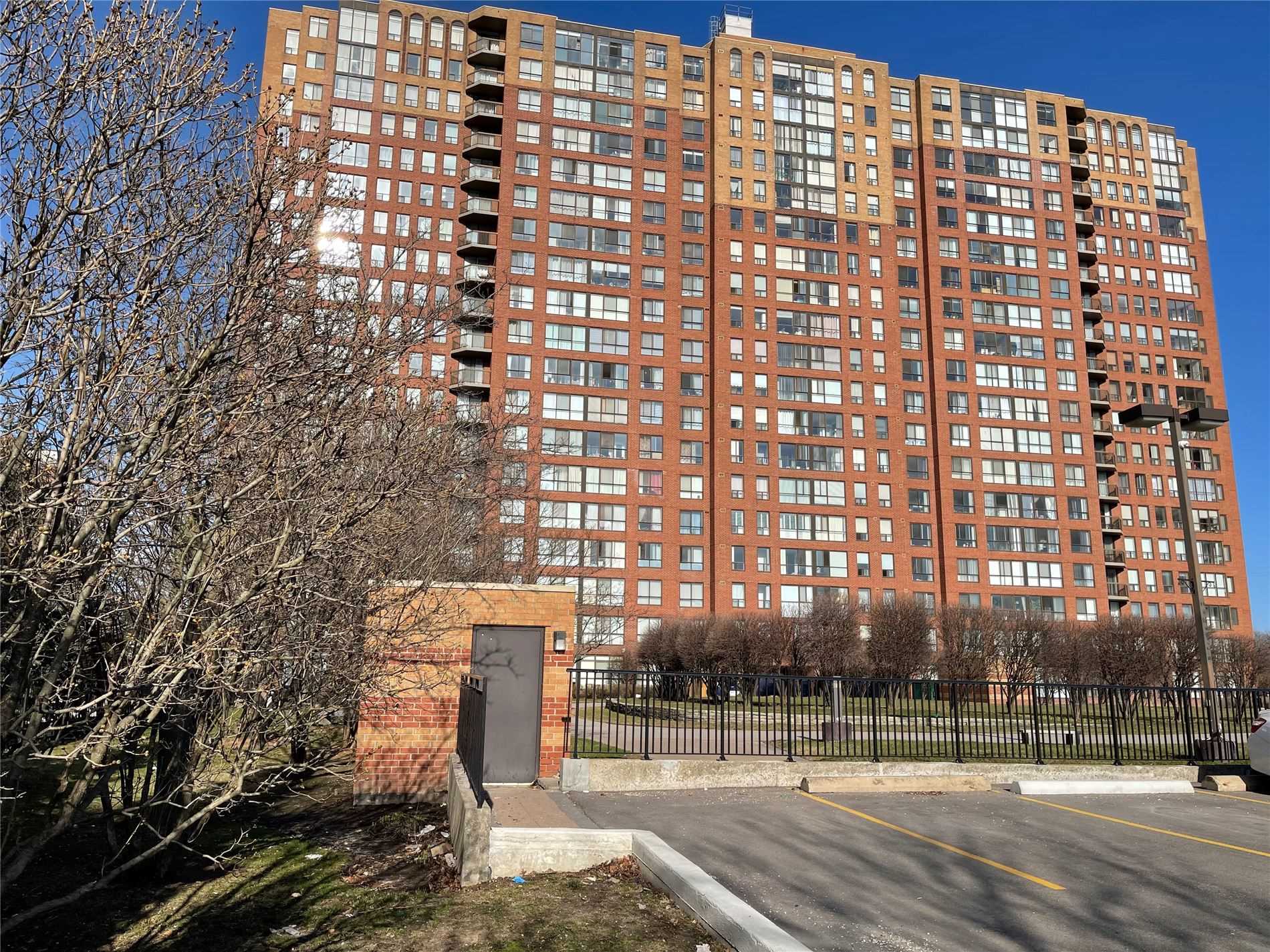 1402 - 330 Mccowan Rd, Scarborough | Terminated, E5590993 | Condos.ca