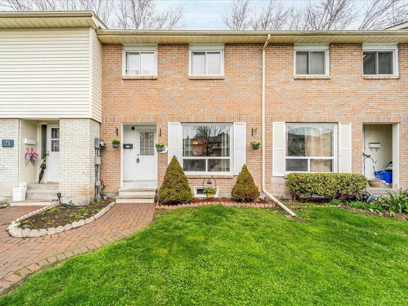 22 611 Galahad Dr, Oshawa Sold, E5591681 Condos.ca