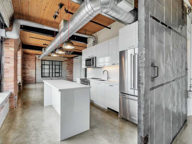 417 - 68 Broadview Ave