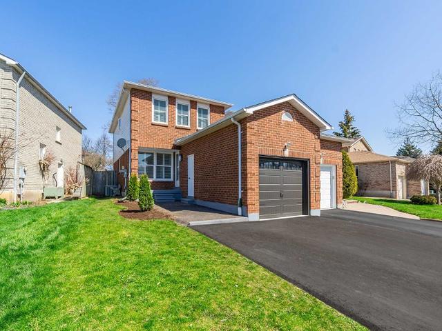 8 Leach Dr