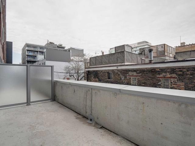 209 - 30 Baseball Pl