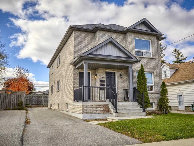 Upper - 556 Park Rd S