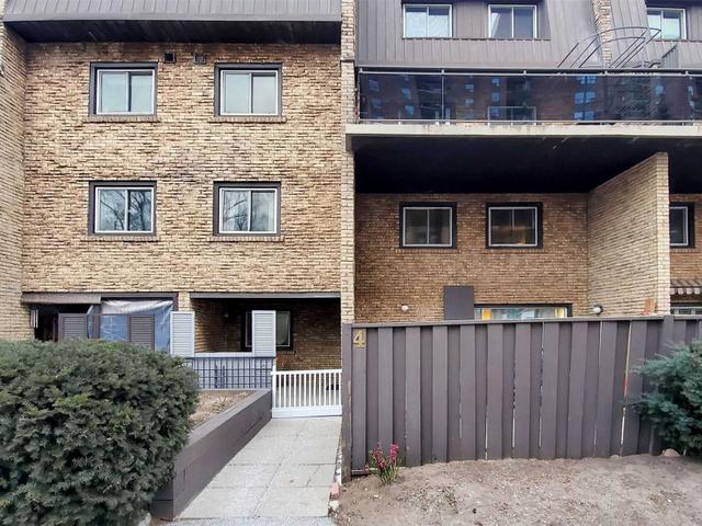4 - 110 Ling Rd