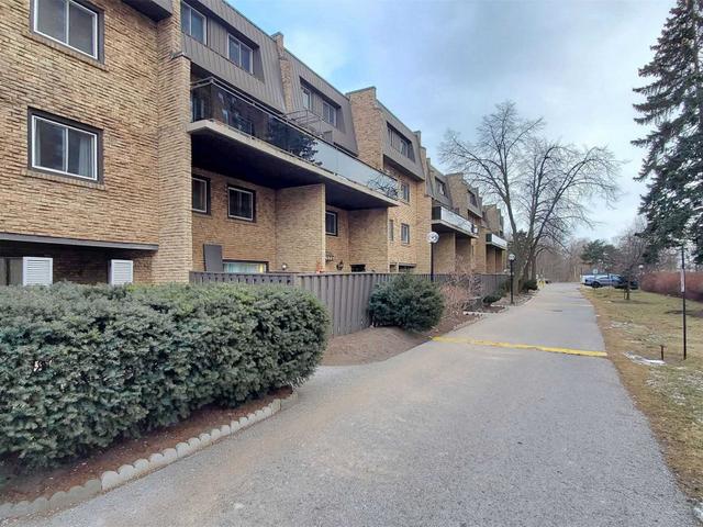 4 - 110 Ling Rd