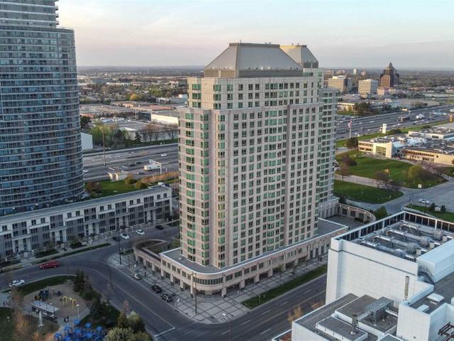 1011 - 11 Lee Centre Dr