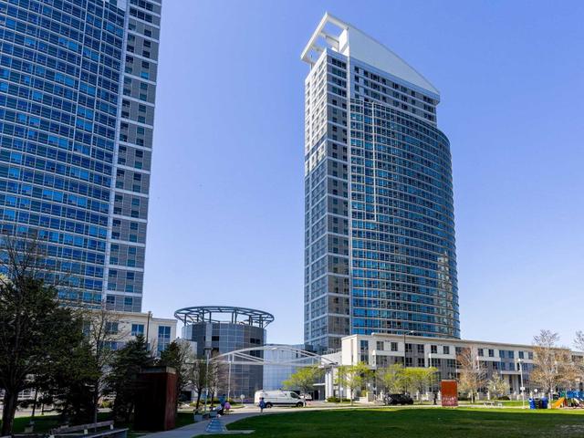 PH502 - 38 Lee Centre Dr