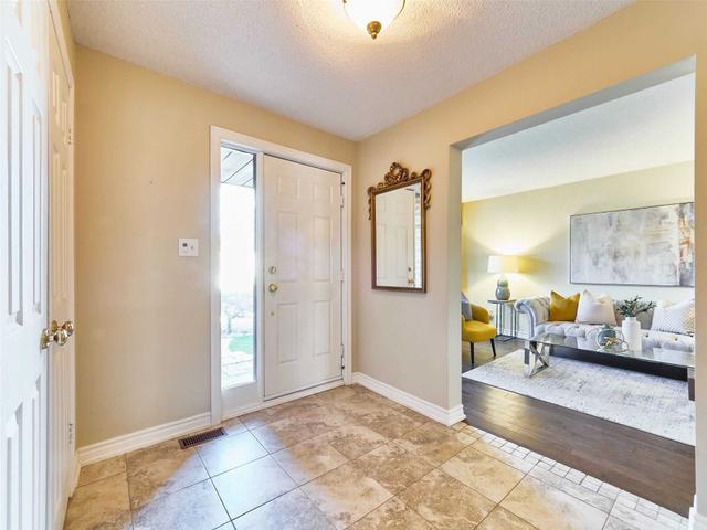 2052 Lynn Heights Dr