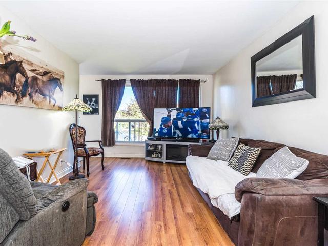 25 Billingsgate Cres