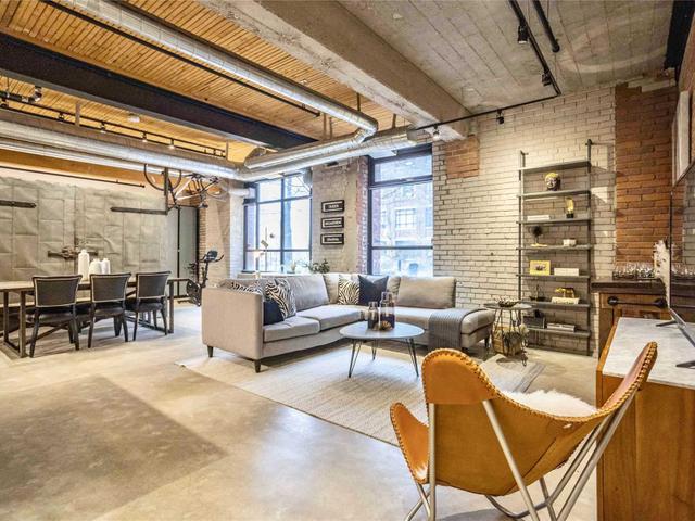 121 - 68 Broadview Ave