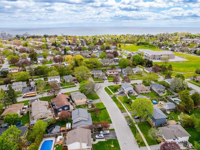 19 Agate Rd