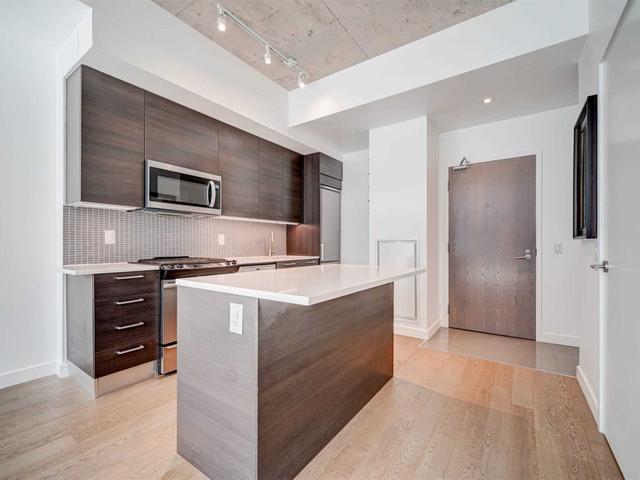 718 - 90 Broadview Ave