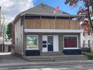 381 Simcoe St S