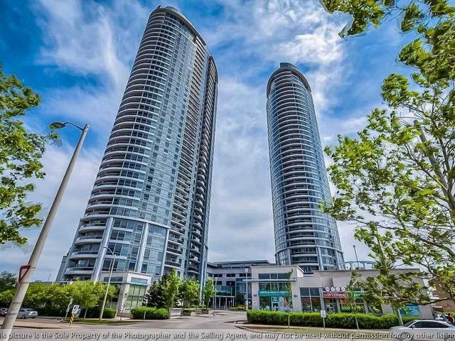 3001 - 125 Village Green Sq