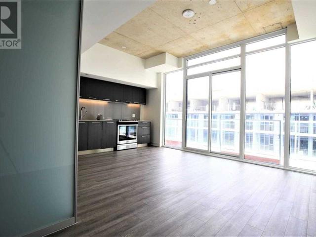 718 - 15 Baseball Pl