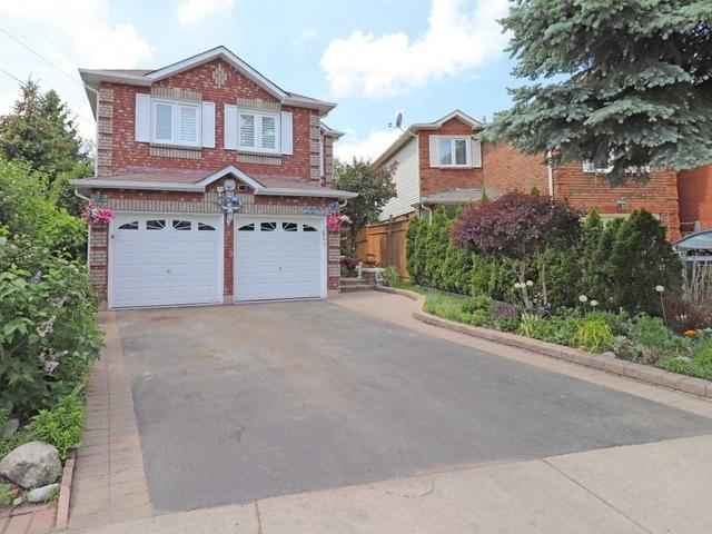 2271 Wildwood Cres