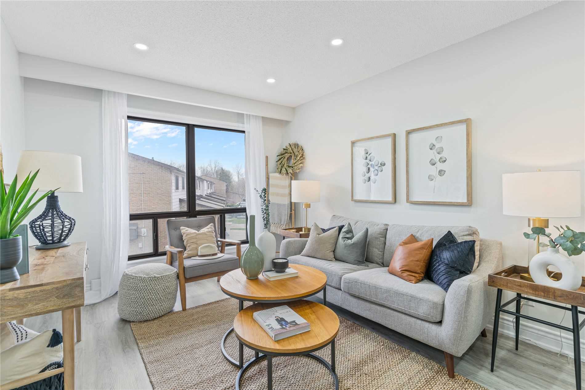 8 350 Camelot Crt, Oshawa Leased, E5643716 Condos.ca