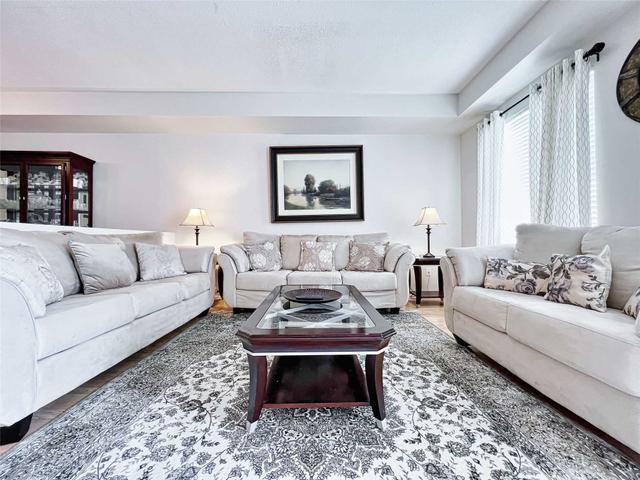 17 - 3055 Finch Ave W