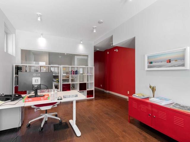 M4K 2R1 - 894 Broadview Ave