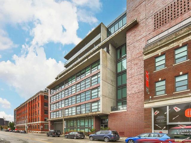 730 - 90 Broadview Ave