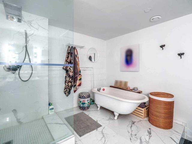 4 & 6 - 184 Munro St