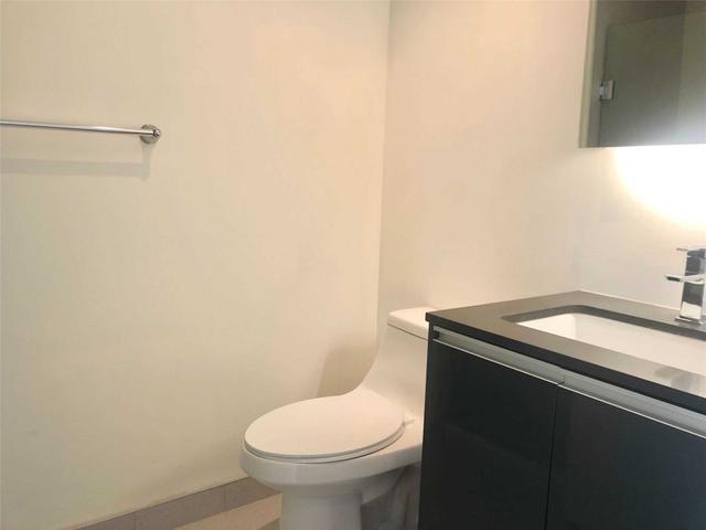 711 - 1190 Dundas St E