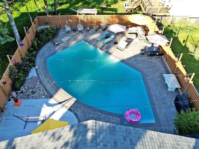 25 Westcroft Dr
