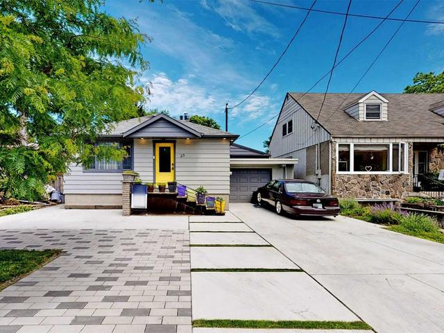 25 Westcroft Dr