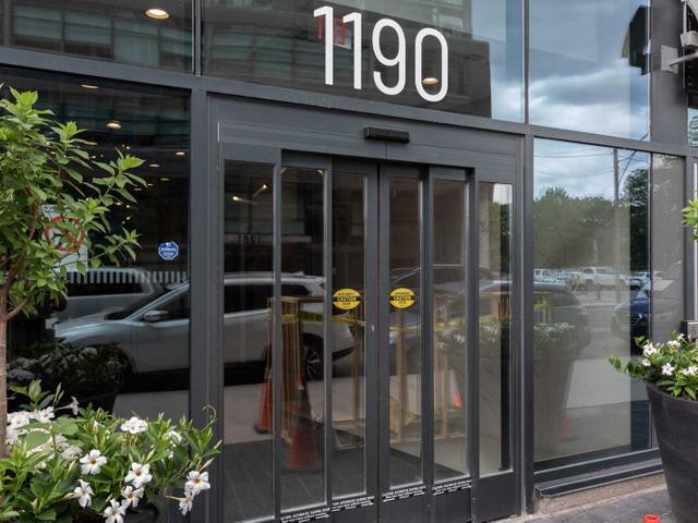 322 - 1190 Dundas St E