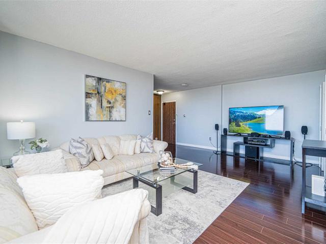 1011 - 301 Prudential Dr