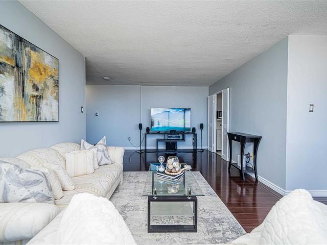 1011 - 301 Prudential Dr