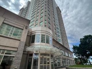 2010 - 18 Lee Centre Dr