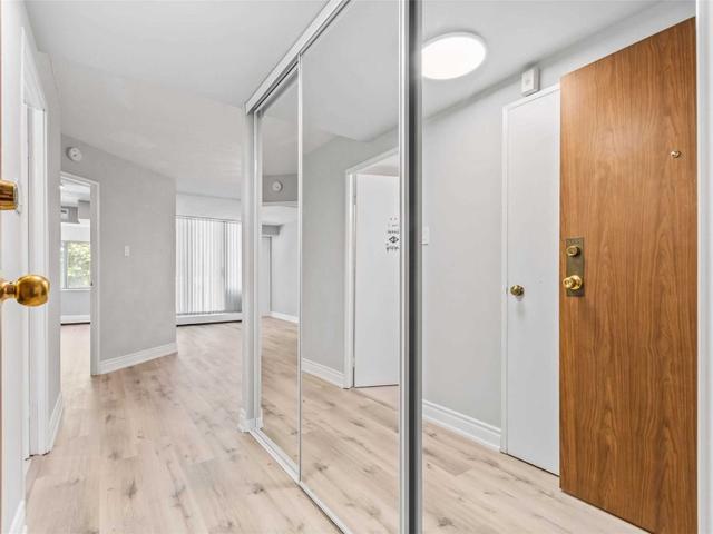 212 - 5580 Sheppard Ave E