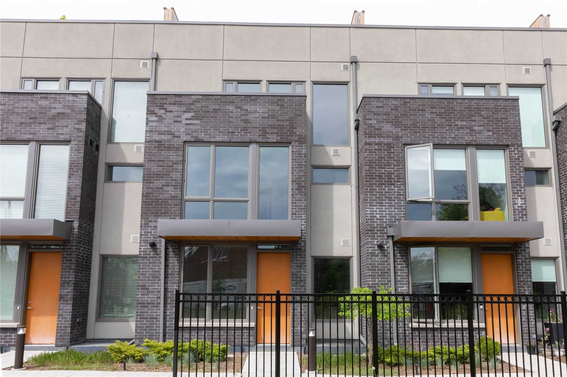 203 50 Curzon St, Toronto Leased, E5668289 Condos.ca