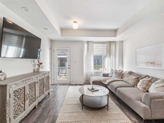 207 - 1460 Whites Rd