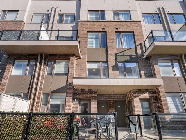 207 - 1460 Whites Rd