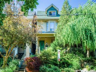 76 Sparkhall Ave
