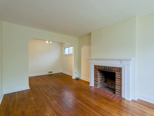 16 Manderley Dr