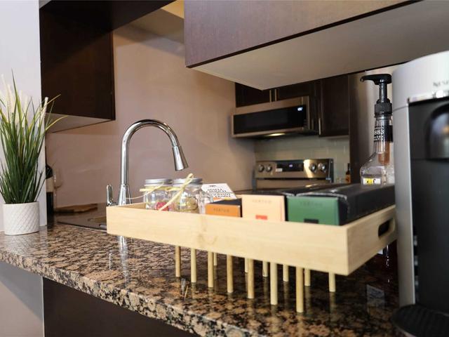 1706 - 60 Town Centre Crt