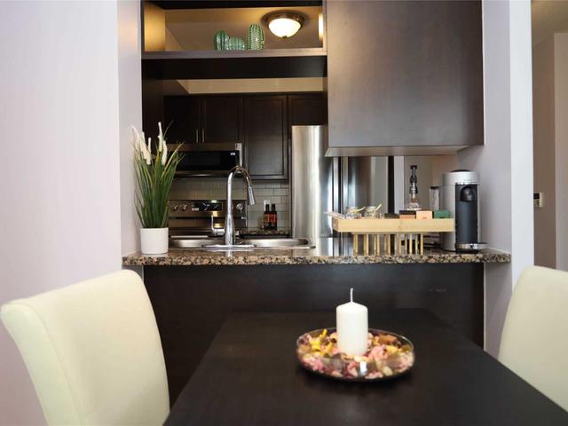 1706 - 60 Town Centre Crt