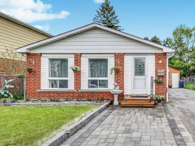 33 Gemshaw Cres