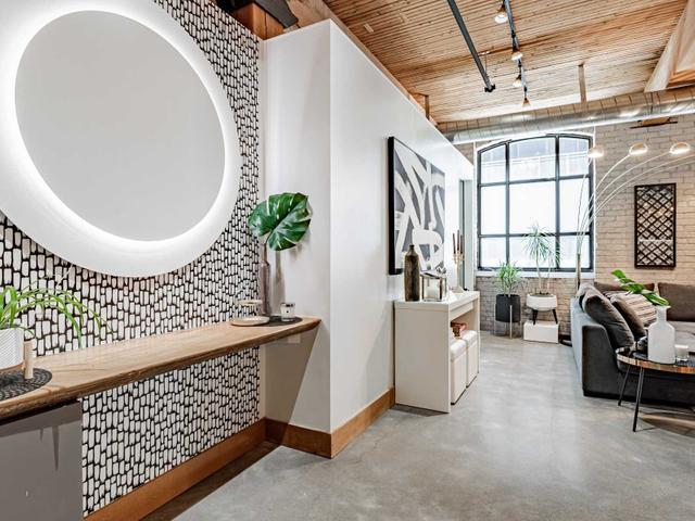 209 - 68 Broadview Ave