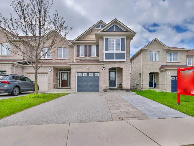 10 Silverwood Circ